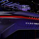 Choosing Between Electric and Hybrid Cars